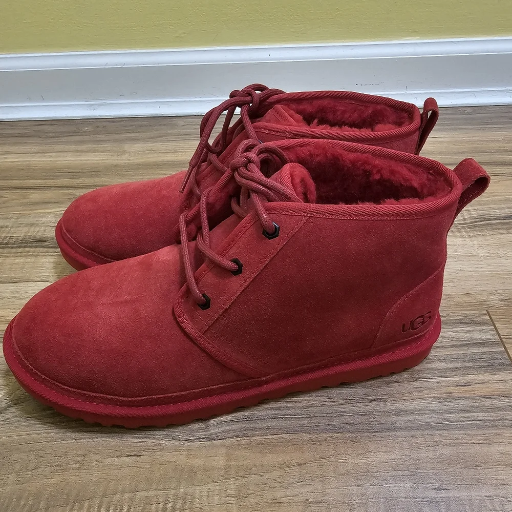 UGG Neumel boots, samba red, US 11